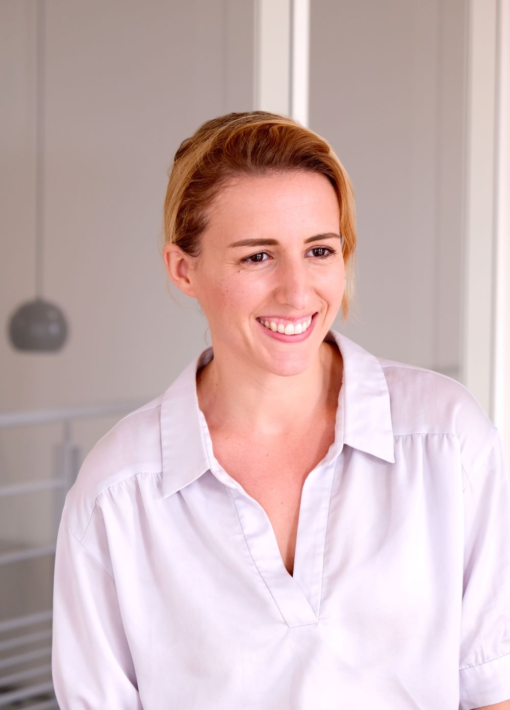 Photo Portrait de Laurie Jacob, responsable commerciale d'Elynxo