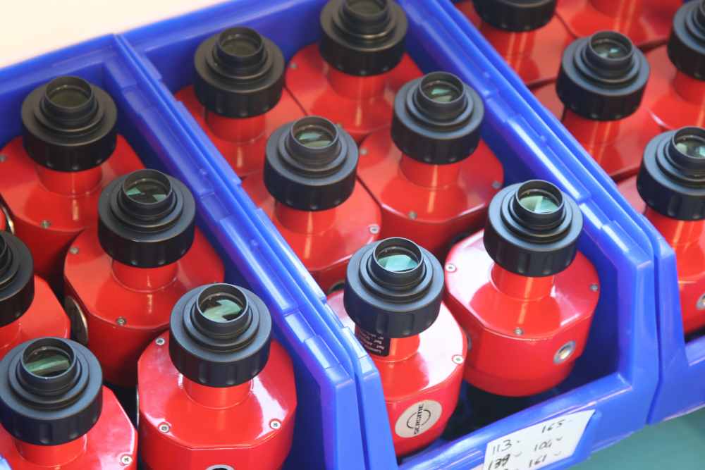 Elynxo Optronics and mechanics