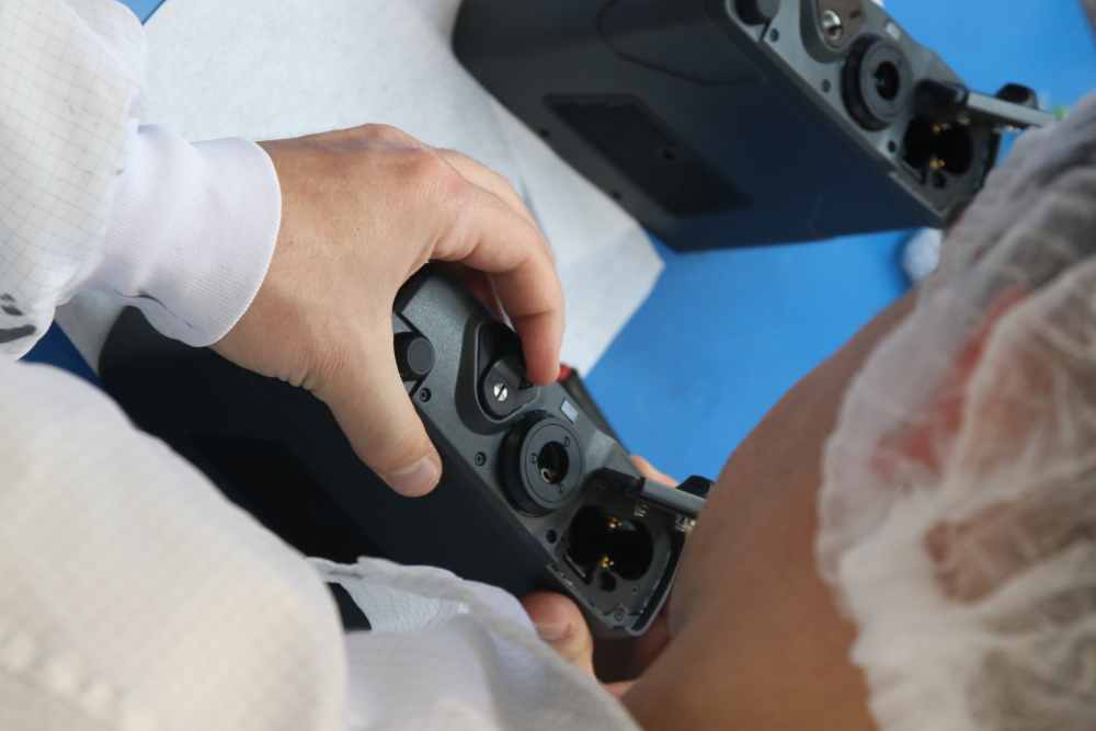 Elynxo Optronics and mechanics