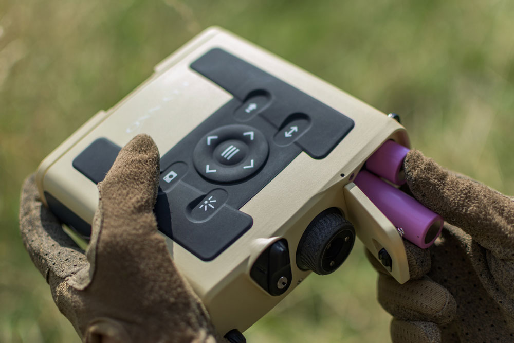 Monoculaire changement de pile