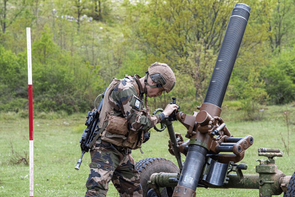 Le goniomètre de pointage GP2M utilisé par le 11e régiment d’artillerie de Marine