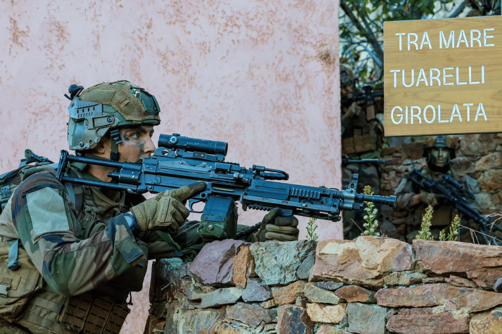 Le 2e REP teste la lunette tactique J4 en Haute-Corse