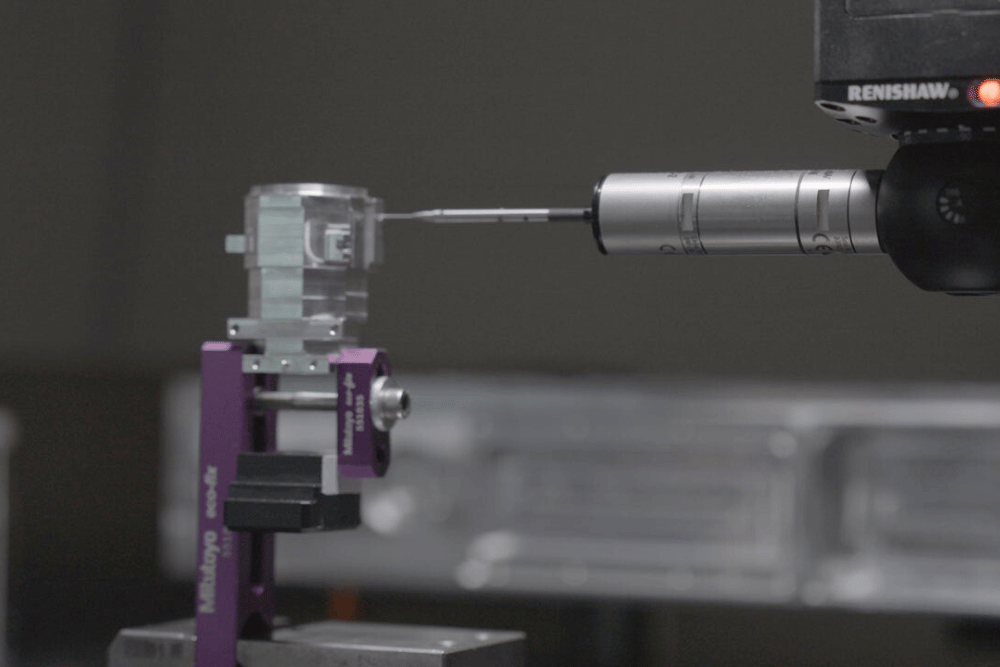 Contrôle des pièces mécaniques et des produits finis chez Elynxo